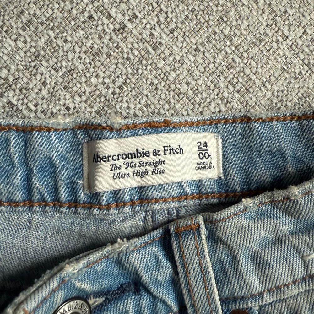 Abercrombie and fitch ultra high rise 90s straight leg denim size 24 - Picture 6 of 6
